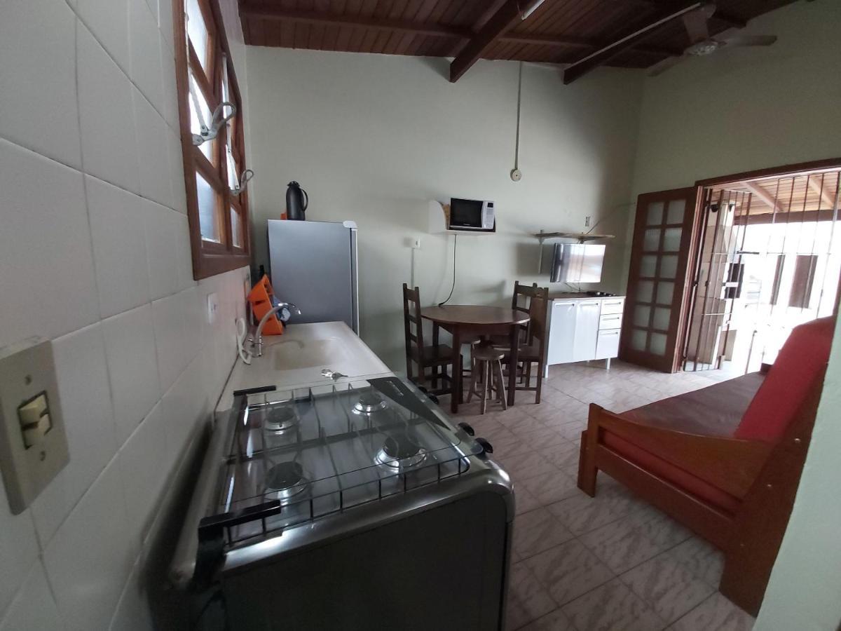 0006.02 - Maranduba - Chale - 1 Dorm - 5 Pess - 3 Quadras Do Mar - Piscina Coletiva - Wifi Βίλα Ubatuba Εξωτερικό φωτογραφία