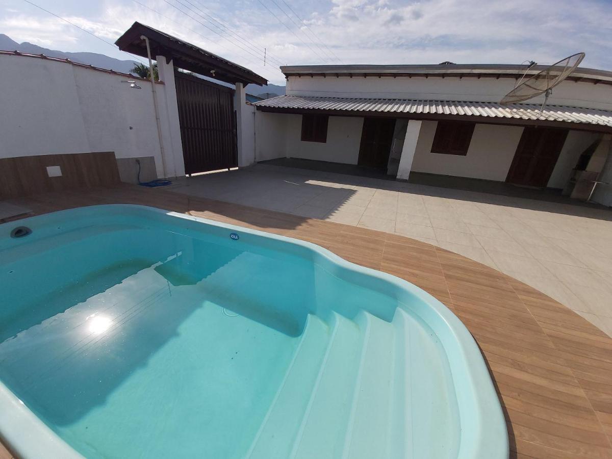 0006.02 - Maranduba - Chale - 1 Dorm - 5 Pess - 3 Quadras Do Mar - Piscina Coletiva - Wifi Βίλα Ubatuba Εξωτερικό φωτογραφία