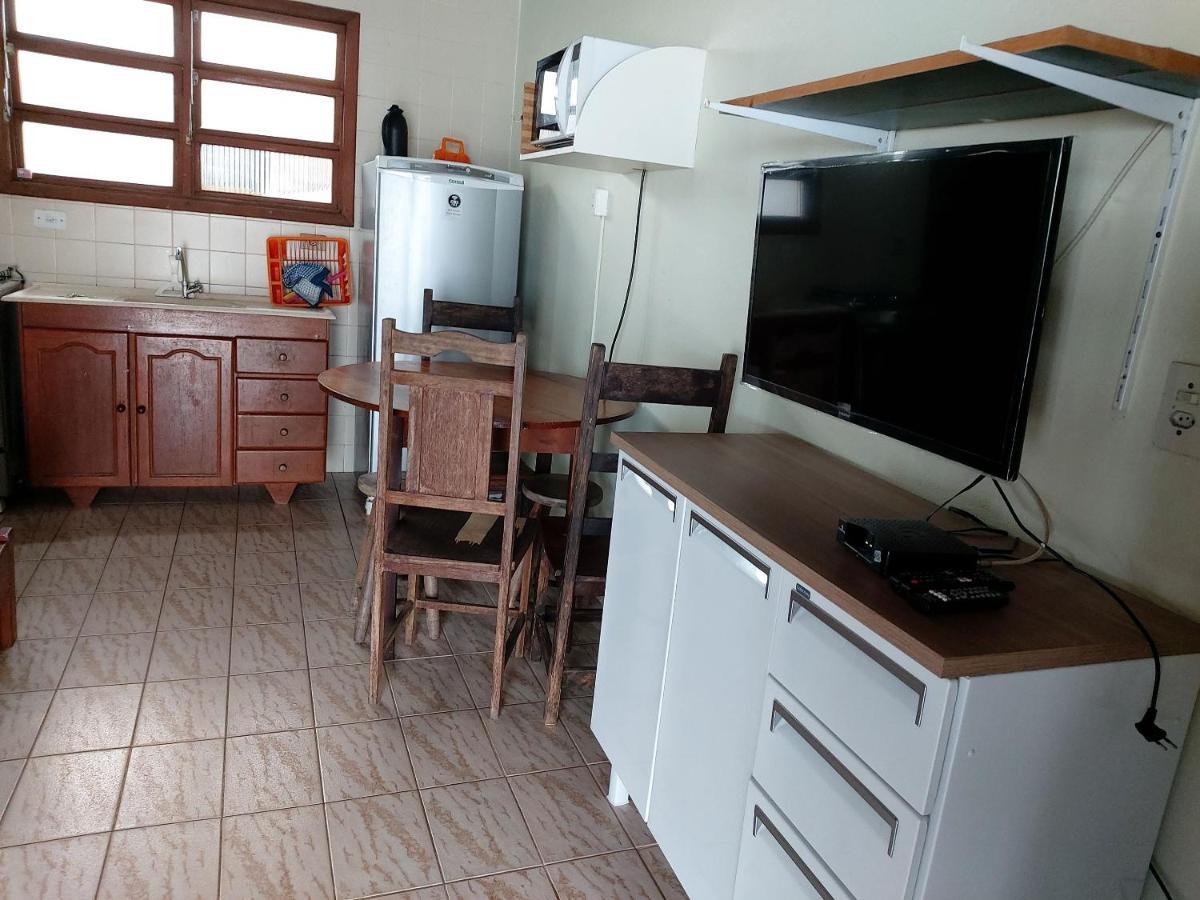0006.02 - Maranduba - Chale - 1 Dorm - 5 Pess - 3 Quadras Do Mar - Piscina Coletiva - Wifi Βίλα Ubatuba Εξωτερικό φωτογραφία