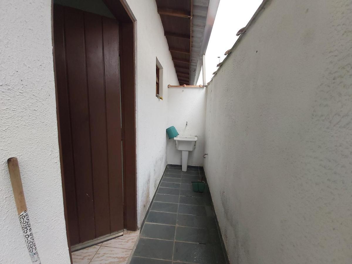 0006.02 - Maranduba - Chale - 1 Dorm - 5 Pess - 3 Quadras Do Mar - Piscina Coletiva - Wifi Βίλα Ubatuba Εξωτερικό φωτογραφία